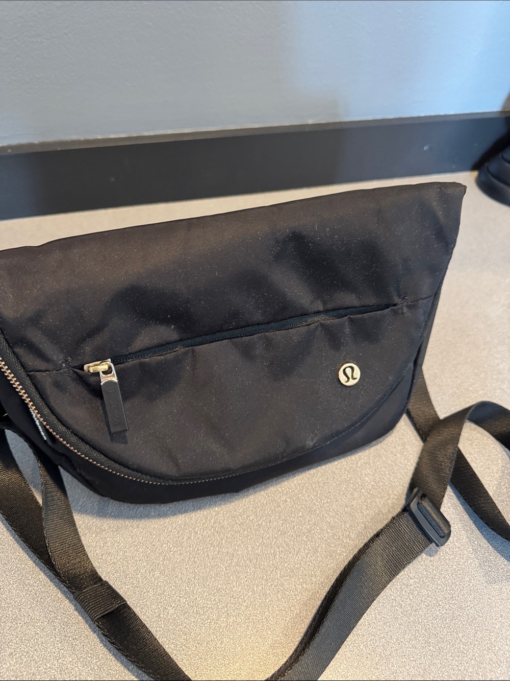 lululemon All Nighter Bag - 5L - Picture 5 of 7